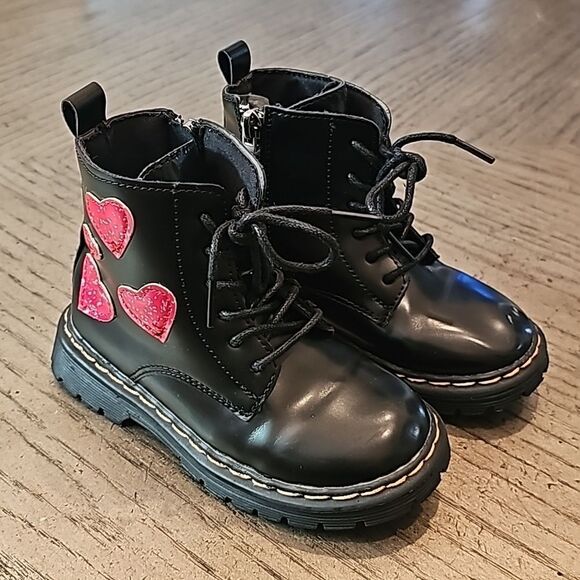 Black heart toddler boots size 9 - Picture 13 of 13